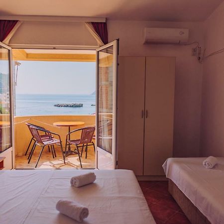 Apartmani Lasta Dobra Voda Buitenkant foto