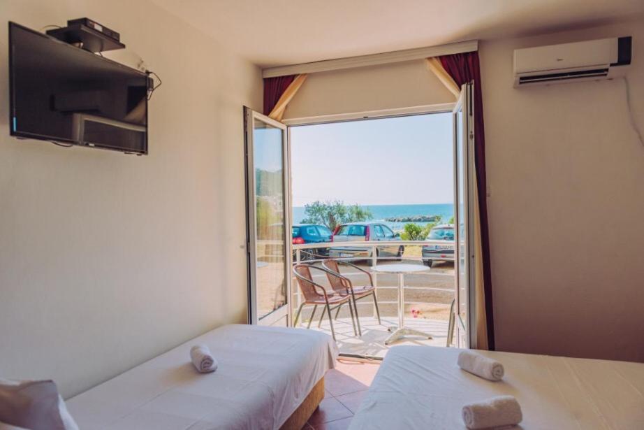 Apartmani Lasta Dobra Voda Buitenkant foto