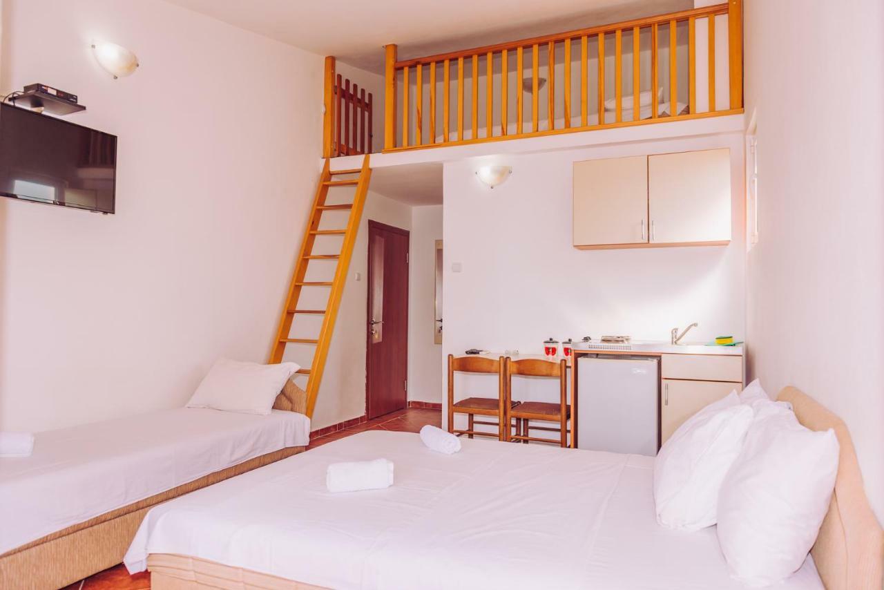 Apartmani Lasta Dobra Voda Buitenkant foto