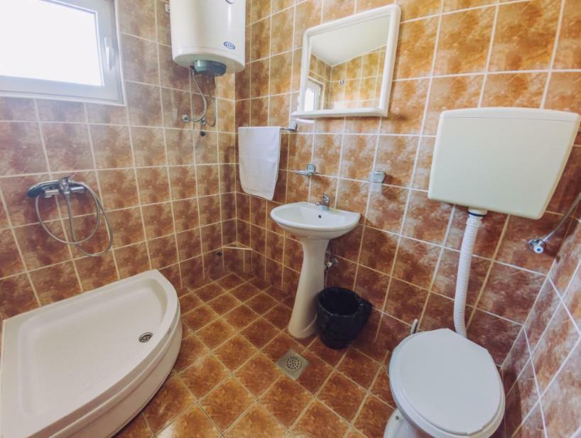 Apartmani Lasta Dobra Voda Buitenkant foto
