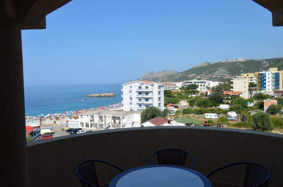 Apartmani Lasta Dobra Voda Buitenkant foto